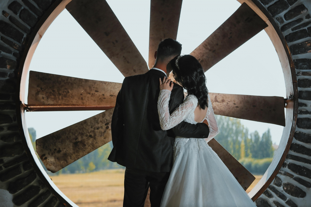 Hochzeitspaar Rückenansicht